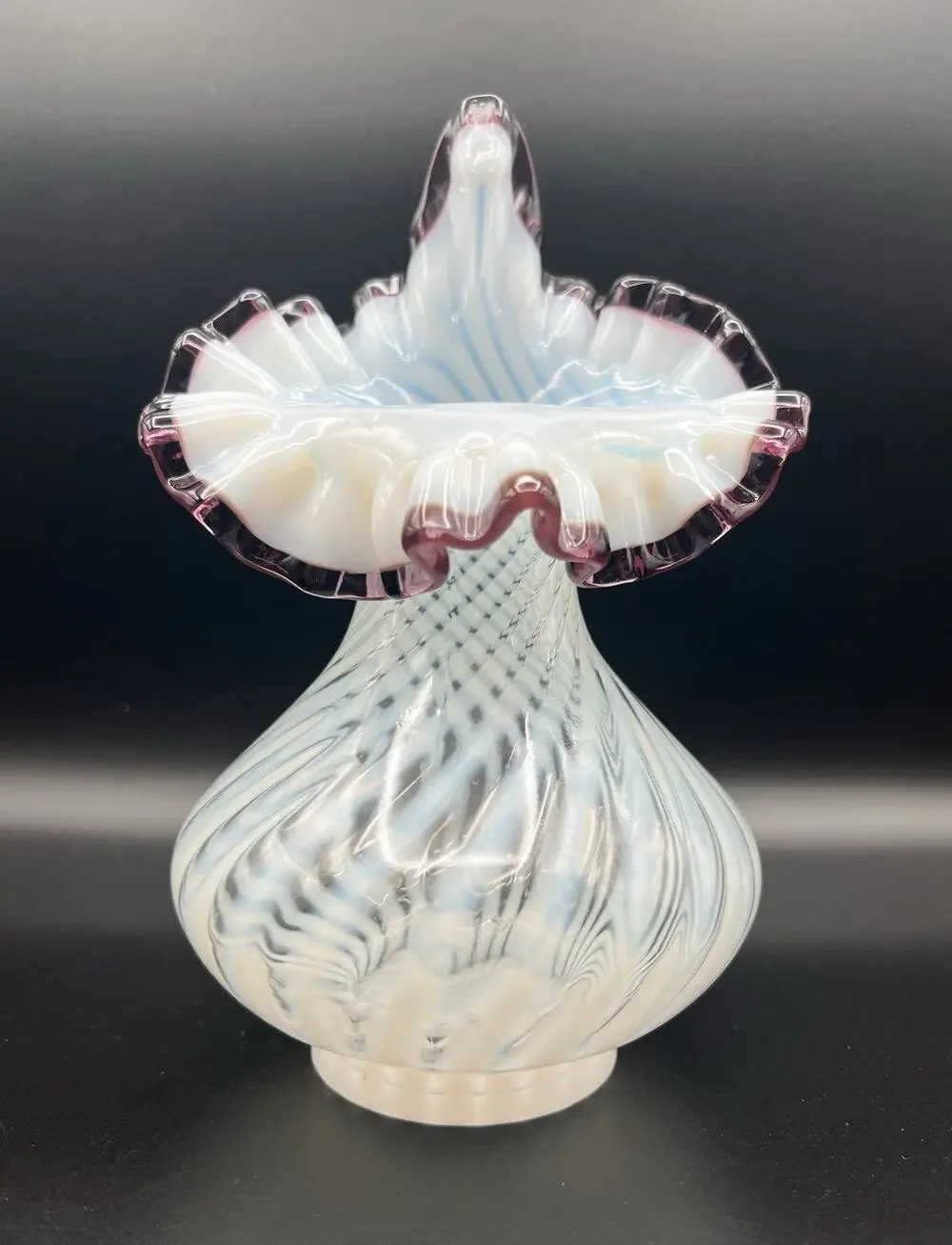 Fenton White Spiral Optic Opalescent Amethyst Crest Jack In The Pulpit Vase 9”